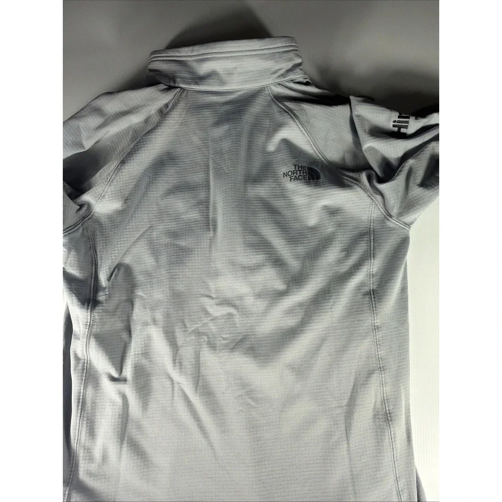 NWT The North Face Mountain Peaks 1/4 Zip Fleece Men M Gray Hired Logo